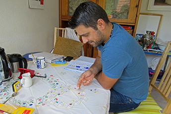 Arnost aus Tschechien beim Deutschunterricht Arnost aus Tschechien beim Deutschunterricht