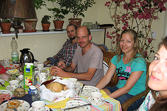 Frühstück mit B+B-Gästen Frühstück mit B+B-Gästen